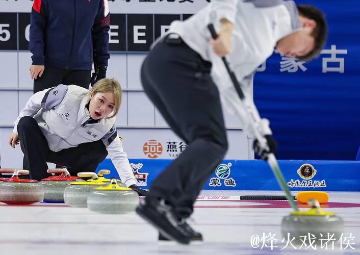 冬奥会冰壶资格赛：中国混双组合豪取六连胜